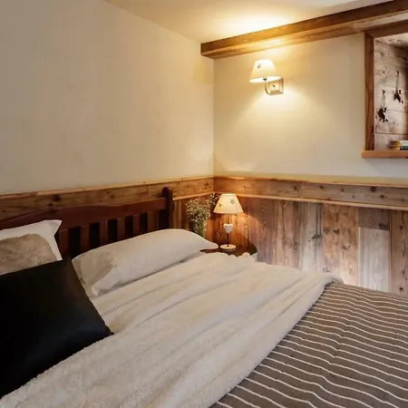 Chalet Hellochalet_rascard Martin